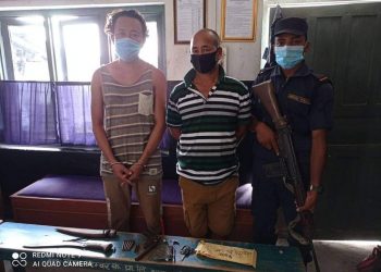 पेस्तोल र राईफलको गोली सहित २ जना पक्राउ