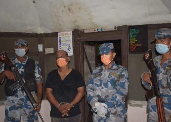 हतियारसहित मस्ट वान्टेड भारतीय अपराधी पक्राउ