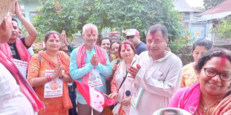 गाउँ गाउँमा काङ्ग्रेसको क्रेज बढ्दै