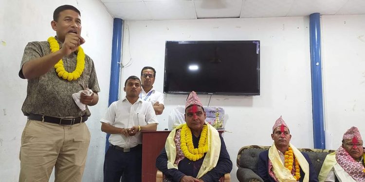 प्रमुख प्रशासकीय अधिकृत गिरीको विदाई