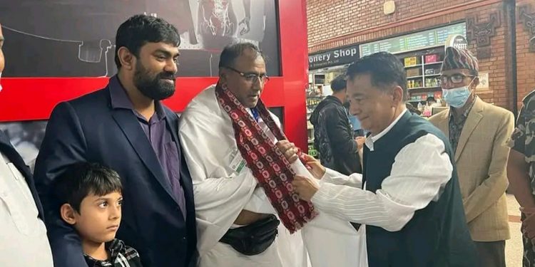 हजयात्रीलाई मन्त्री कार्कीको बिदाई