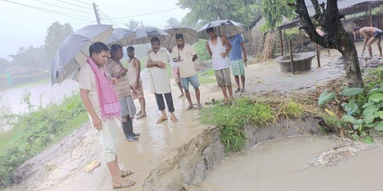 सुनसरीमा दर्जनौं घरपरिवार विस्थापित