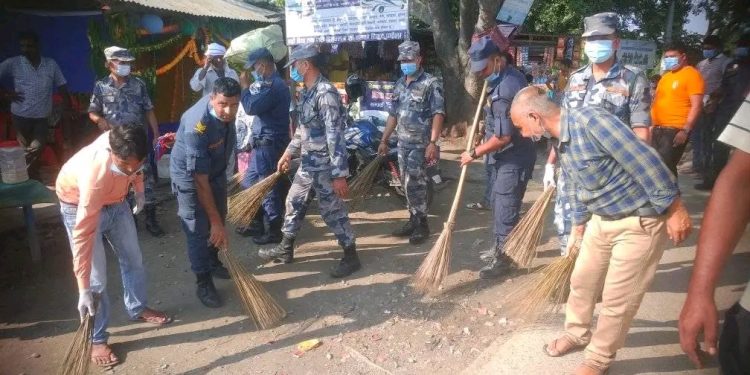 भण्टाबारी बजारको सरसफाइ