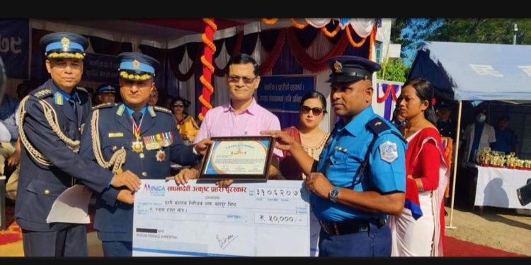 प्रहरी दिवसमा असई भक्तबहादुर बिष्ट पुरस्कृत