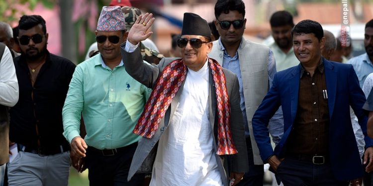 मतदातामाझ लोकप्रिय बन्दै ज्ञानेन्द्रबहादुर कार्की