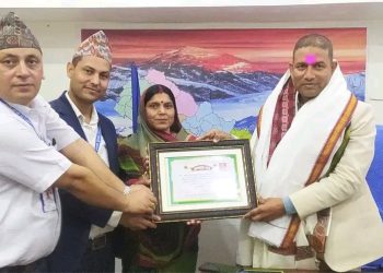 गाउँपालीकाद्वारा अध्यक्ष ऐयुब अन्सारी सम्मानित