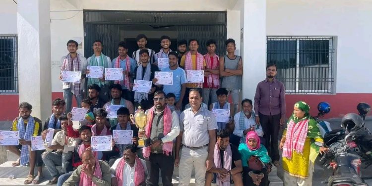 वडा अध्यक्ष कप प्रतियोगिता विजेता खेलाडीलाई सम्मान