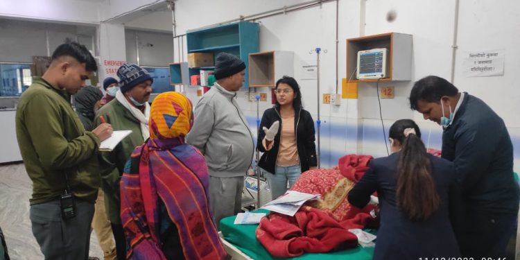 मृत्यु भइसकेको भन्दै ल्याइएको मान्छे पुनः अस्पताल भर्ना