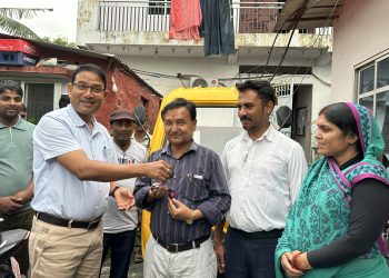 कोशीमा फोहोर व्यवस्थापन गर्न ई लोडर