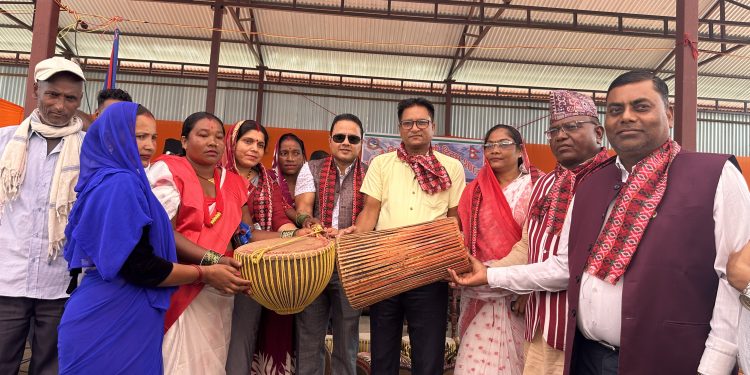 भोक्राहामा भव्यताका साथ आदिवासी दिवस मनाइयो