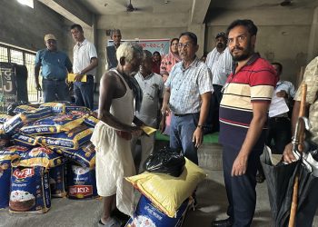 विपन्न समुदायलाई राहत वितरण