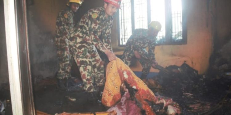 कोशीटप्पु होटलको स्टोर जलेर नष्ट