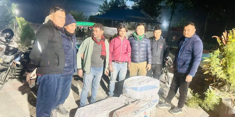 हरिनगरबाट गाँजासहित दुईजना पक्राउ