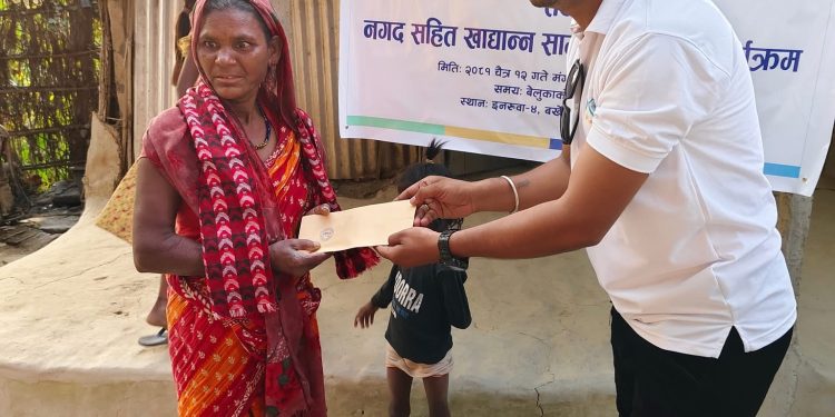 इनरुवा जेसीजद्धारा एकल महिलालाई राहत