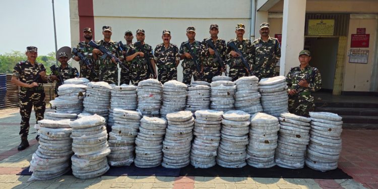 सीमाबाट भारत पुर्‍याइयौं सयौं केजी गाँजा, नेपाली सुरक्षाकर्मी मूकदर्शक