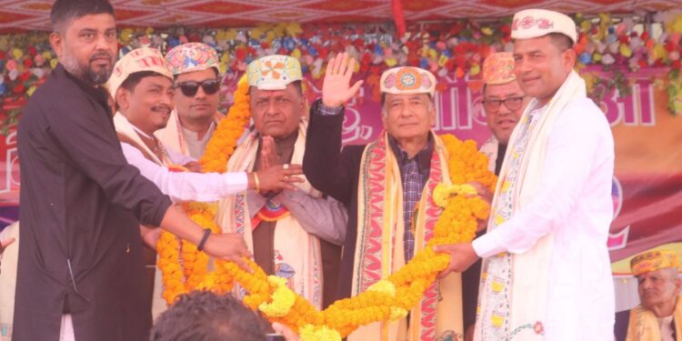 पूर्व मन्त्री कार्कीको घरदैलोमा जनसमर्थन बढ्दै