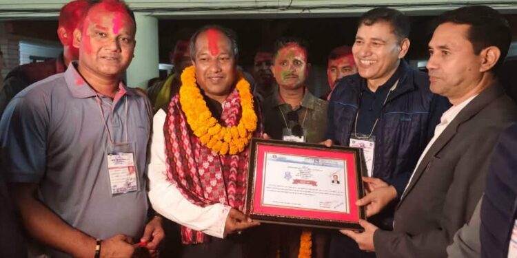 इन्जिनियरदेखि सांसद बनेका दीपक कुमार साह